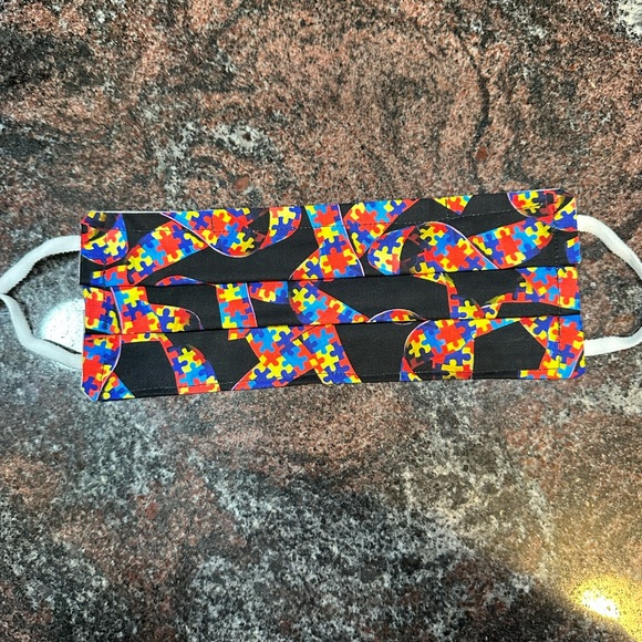 Handmade reusable face mask- adult size - Picture 2 of 3